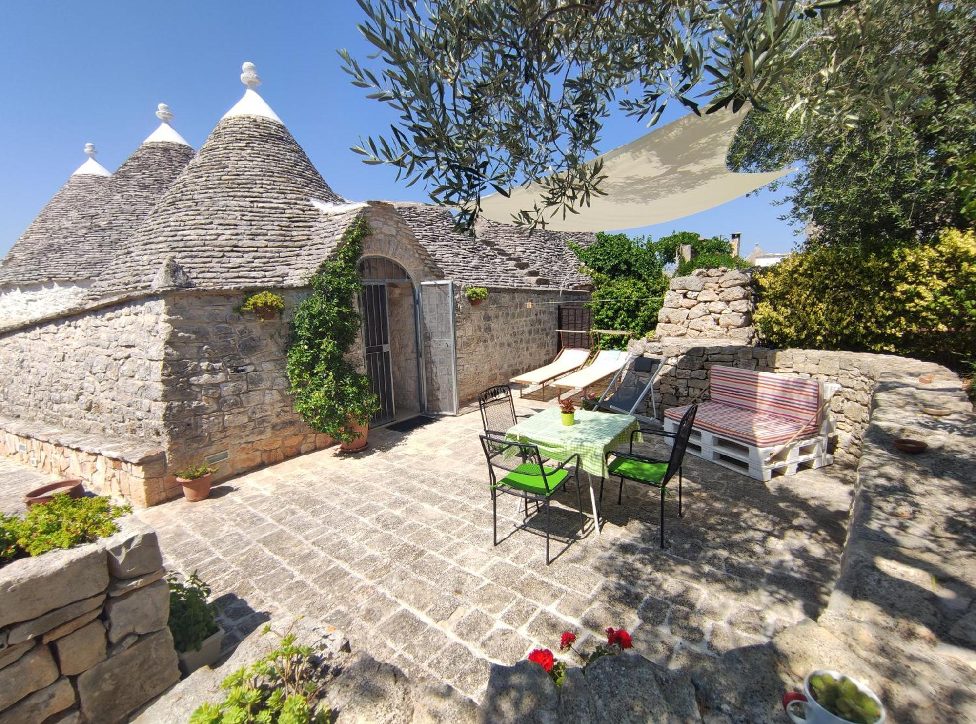 Hostal Trulli Barsento Alberobello Habitación foto