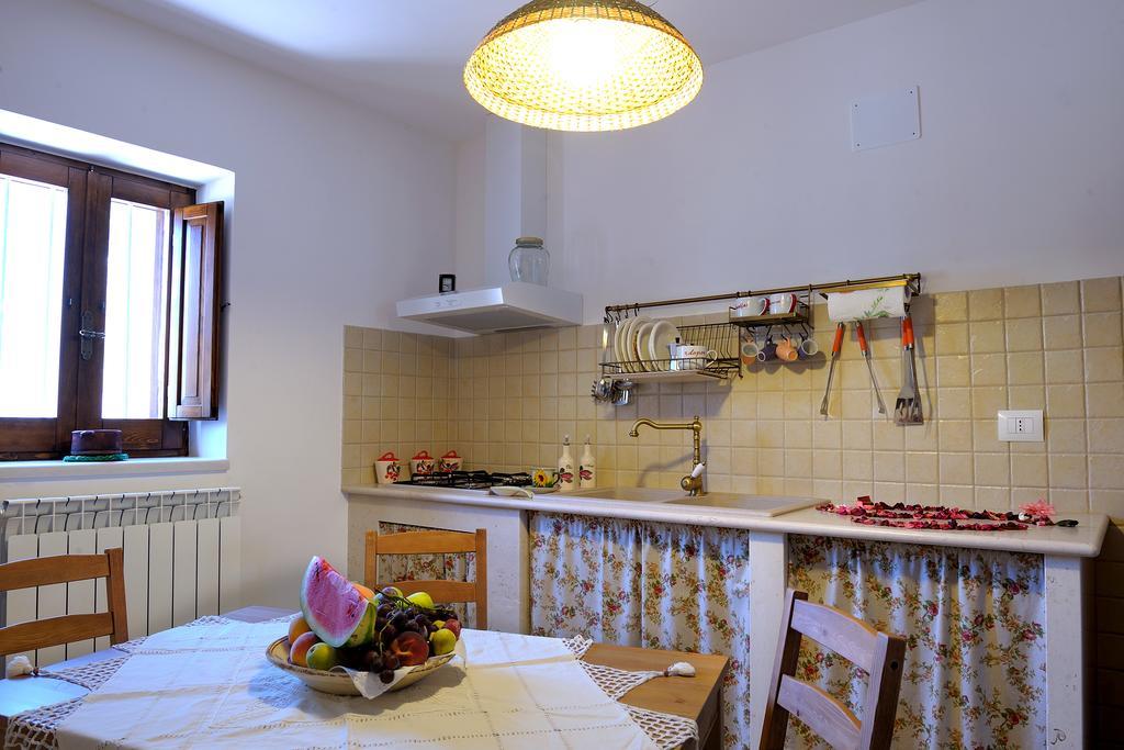 Hostal Trulli Barsento Alberobello Habitación foto